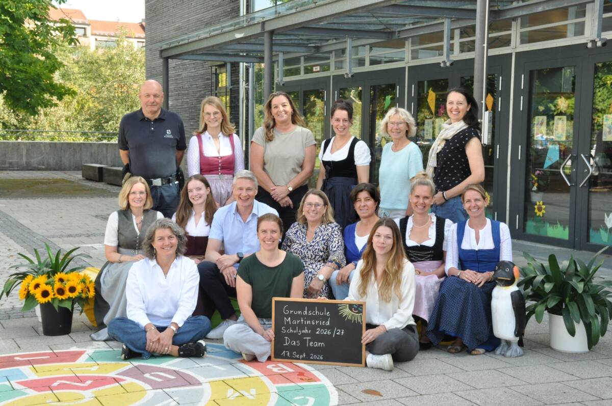 Lehrerfoto 26-27